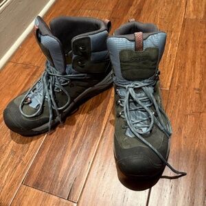 KEEN Women's Revel 4 Mid Height Polar Insulated Waterproof Snow Boots